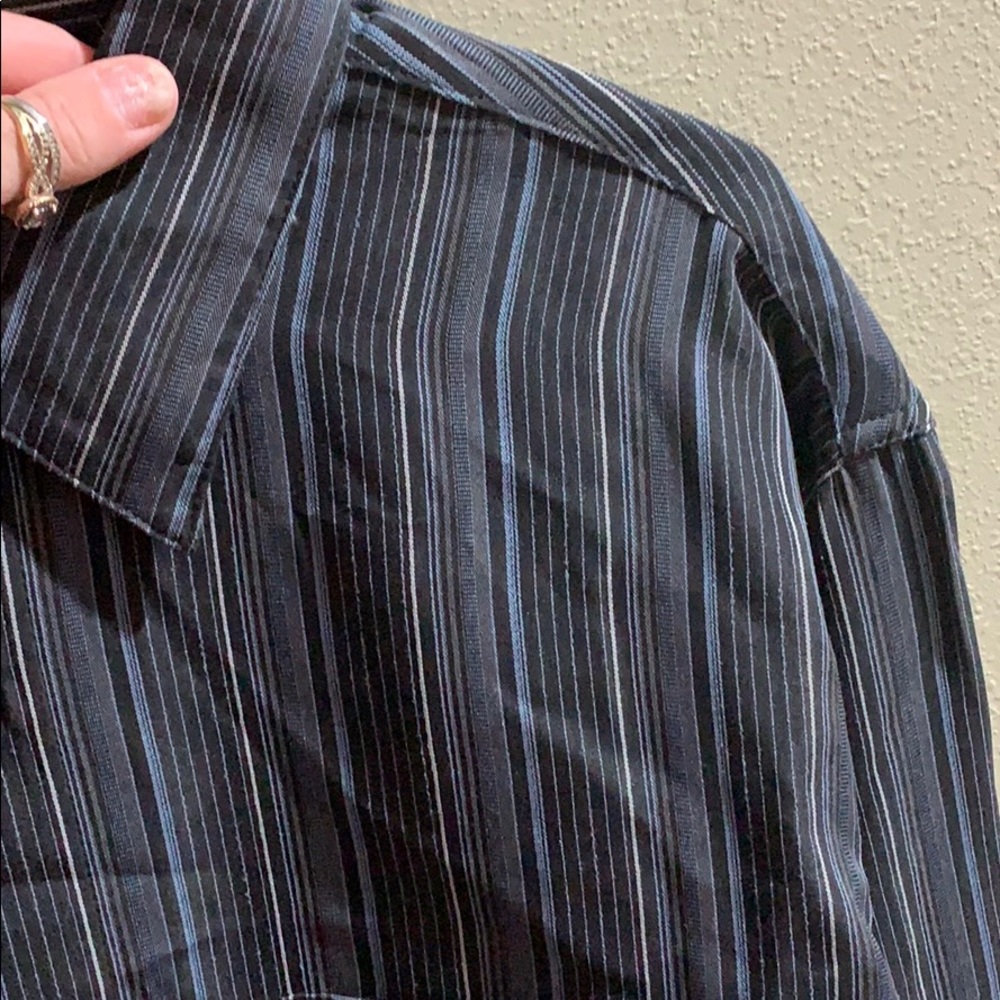 Hagar button down - Picture 5 of 7